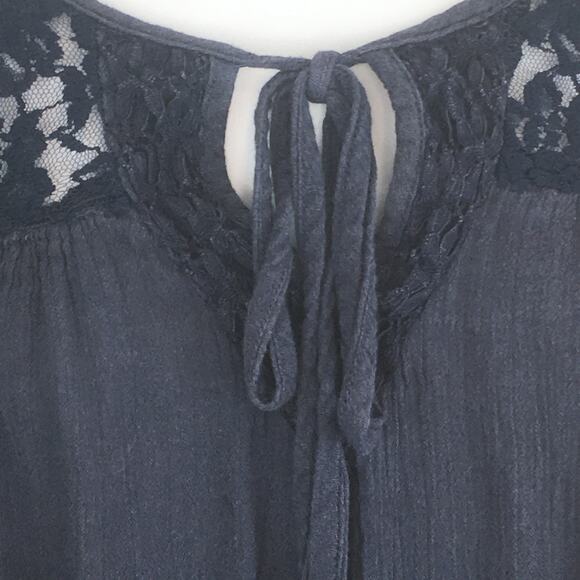 Mudd Blue Summer Cotton Blend Lace Top with Bell Sleeves Women's Size L - Picture 3 of 15